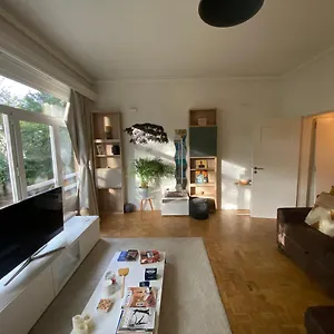 Appartement Cosy Studio Louise-chatelain, Bruxelles